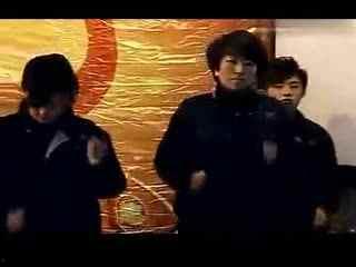 知足手语视频,传递无声温暖，共筑沟通桥梁